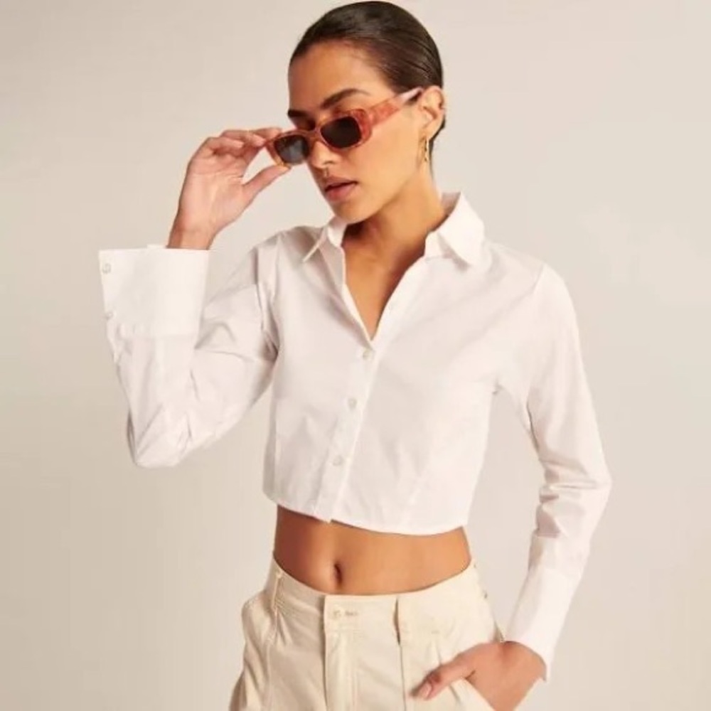 NWT Abercrombie cropped button up